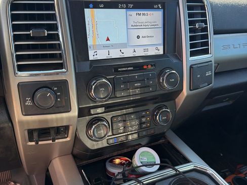 Used 2017 Ford F250 Lariat w/ Lariat Value Package image 10