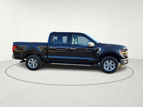 New 2025 Ford F150 XLT w/ Equipment Group 302A MID image 8