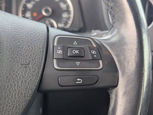 Used 2016 Volkswagen Tiguan S image 18