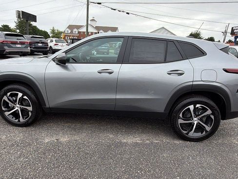 New 2026 Chevrolet Trax RS FWD image 11