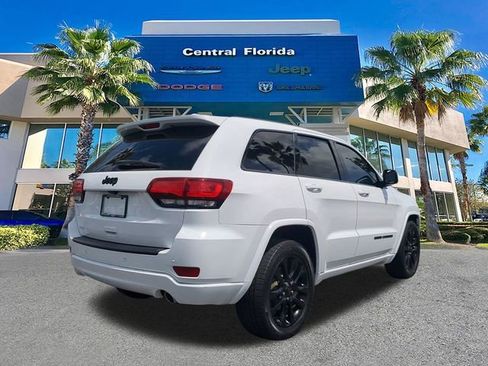Used 2019 Jeep Grand Cherokee Altitude image 5