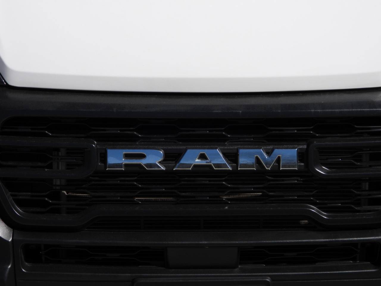 Used 2024 RAM ProMaster 2500 159 High Roof w/ Convenience Group FWD image 39