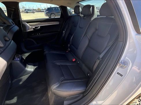 Certified 2023 Volvo S90 T8 Ultimate image 34