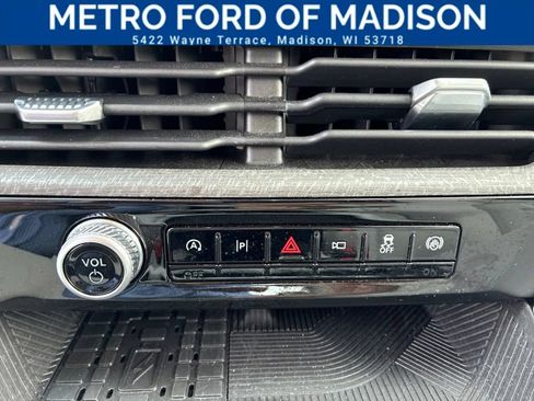 Used 2025 Ford Explorer Platinum w/ Ultimate Package AWD/4WD image 20
