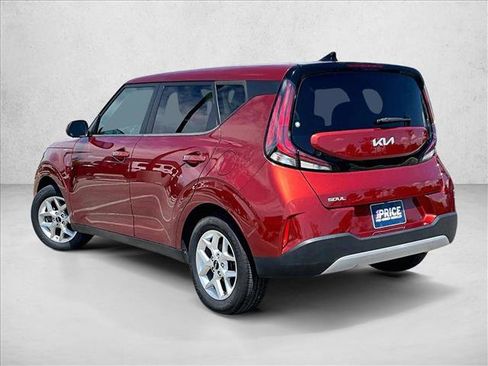 Used 2023 Kia Soul LX w/ LX Technology Package image 13