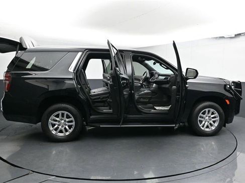 Used 2022 Chevrolet Tahoe LT image 40