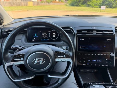 Used 2022 Hyundai Tucson Limited AWD/4WD image 17