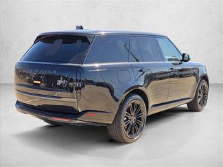 New 2026 Land Rover Range Rover SE video 2