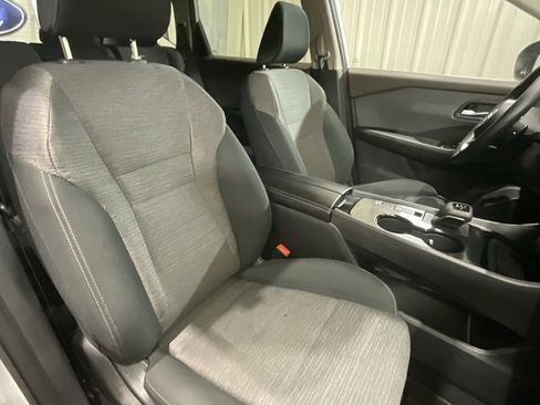 Used 2023 Nissan Rogue SV image 13