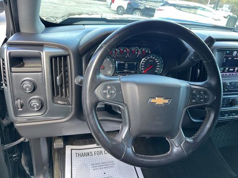 Used 2017 Chevrolet Silverado 1500 LT w/ LT Convenience Package AWD/4WD image 22
