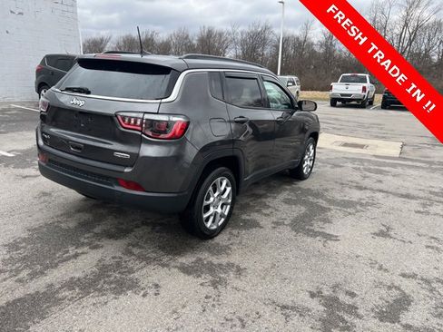 Used 2022 Jeep Compass Latitude image 11