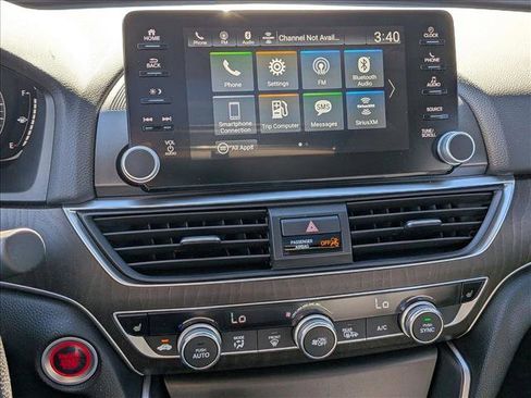 Certified 2018 Honda Accord EX image 13