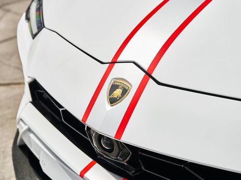 Used 2021 Lamborghini Urus AWD/4WD image 7