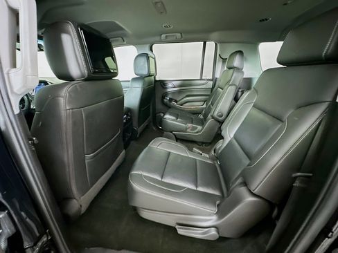 Used 2018 Chevrolet Suburban LT w/ Texas Edition Package image 28