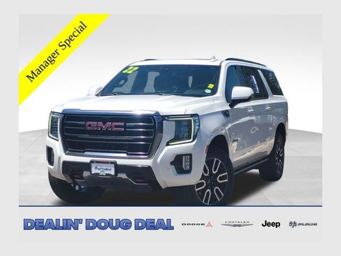 Used 2022 GMC Yukon XL AT4 AWD/4WD image 1