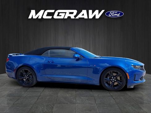 Used 2023 Chevrolet Camaro LT w/ Technology Package RWD image 4