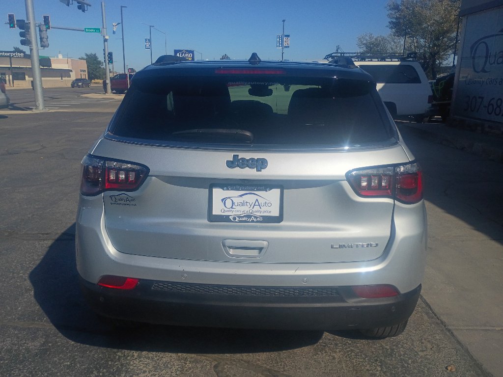 Used 2025 Jeep Compass Limited AWD/4WD image 7
