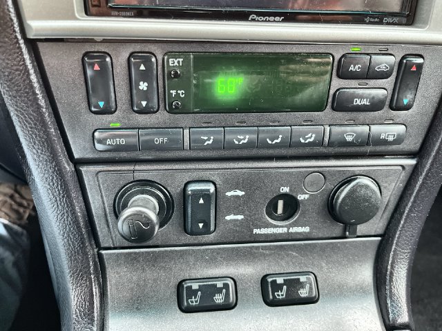 Used 2004 Ford Thunderbird RWD image 19