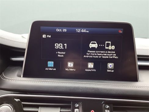 Used 2021 Genesis G70 2.0T image 25