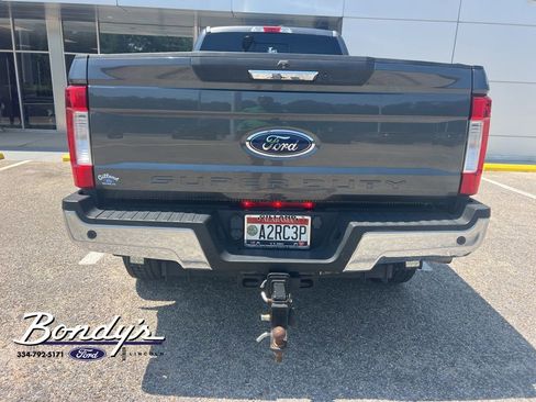 Used 2017 Ford F350 Lariat AWD/4WD image 4