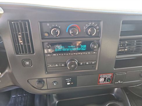 New 2026 GMC Savana 3500 w/ Driver Convenience Package RWD image 18