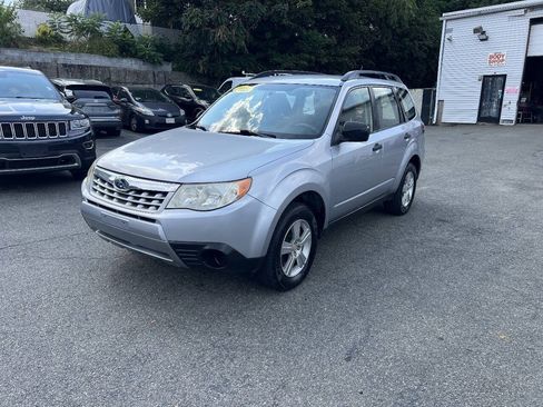 Used 2013 Subaru Forester 2.5X AWD/4WD image 2