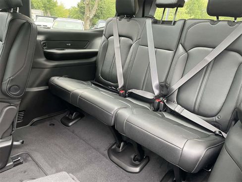 New 2025 Jeep Wagoneer Series II w/ Convenience Group I image 29