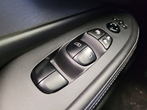 Used 2021 Nissan Murano SV AWD/4WD image 27