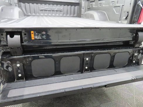 Used 2024 Chevrolet Silverado 2500 ZR2 w/ Technology Package image 47