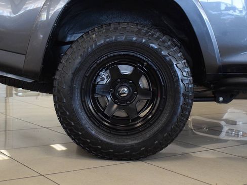 Used 2015 Toyota 4Runner Trail AWD/4WD image 40