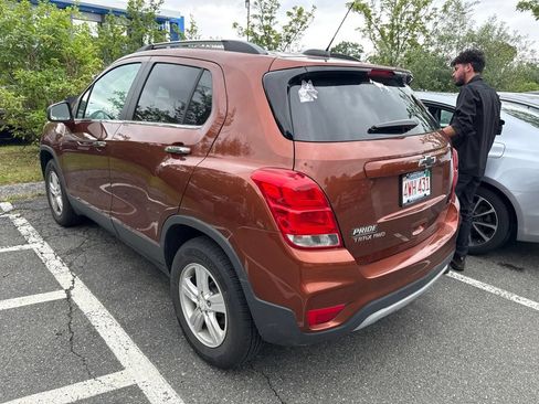 Used 2019 Chevrolet Trax LT w/ LT Convenience Package AWD/4WD image 14