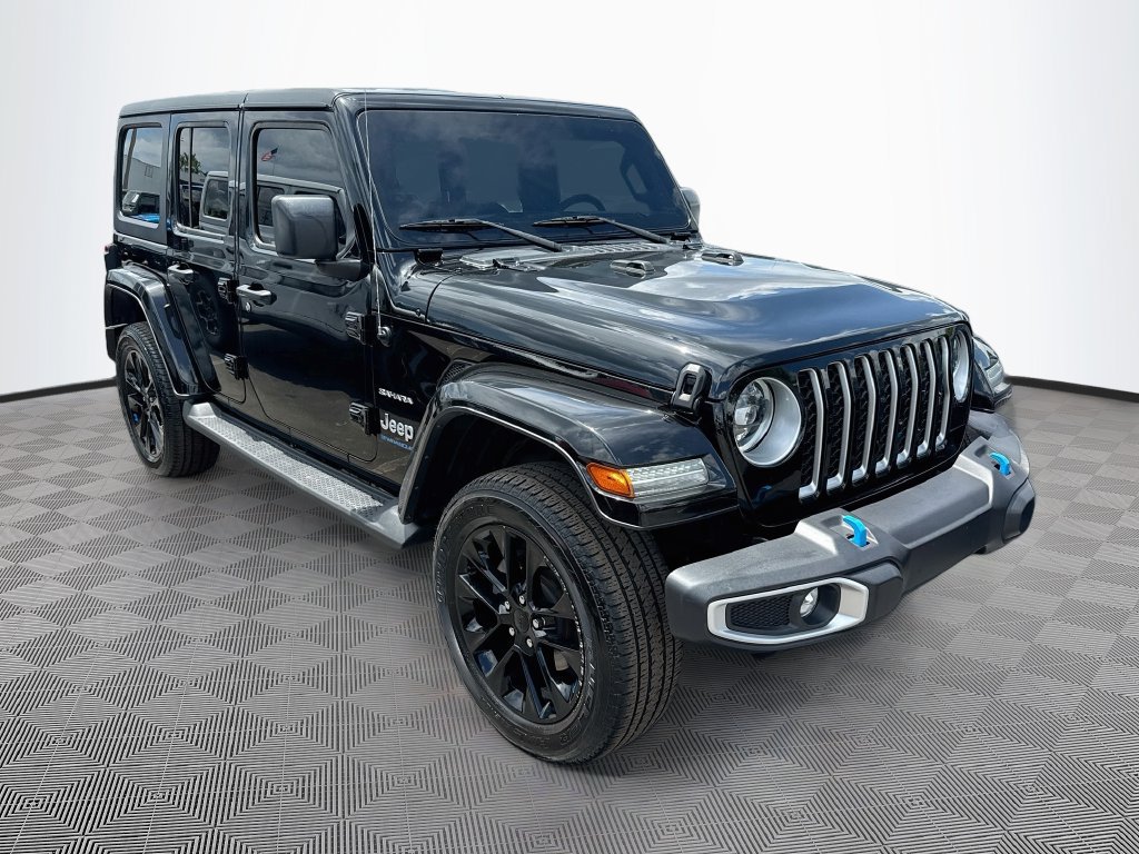 Certified 2023 Jeep Wrangler Unlimited Sahara w/ Cold Weather Group AWD/4WD image 4