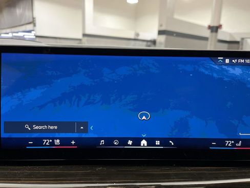 Certified 2024 BMW X7 xDrive40i w/ M Sport Package image 18