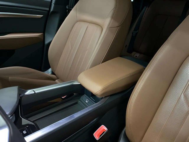 Used 2024 Audi Q8 e-tron Premium Plus w/ Premium Plus Package AWD/4WD image 88
