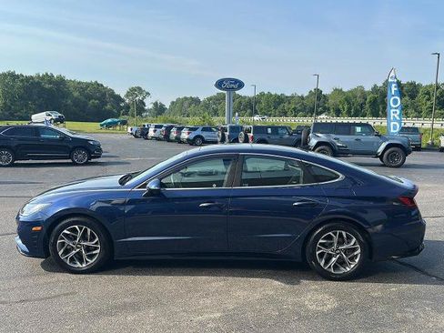 Used 2021 Hyundai Sonata SEL w/ Convenience Package FWD image 4