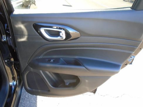 Certified 2022 Jeep Compass Altitude image 9