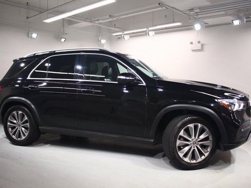 Used 2021 Mercedes-Benz GLE 350 4MATIC w/ Premium Package image 9