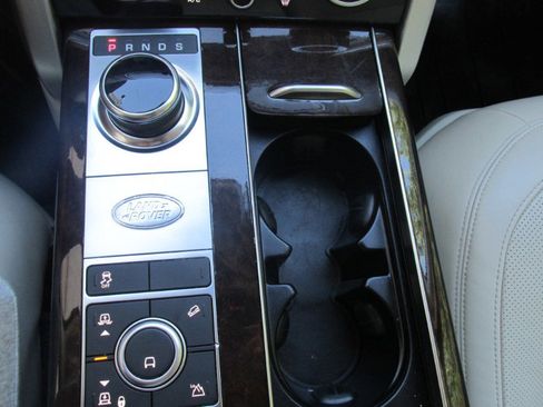 Used 2020 Land Rover Range Rover HSE image 53