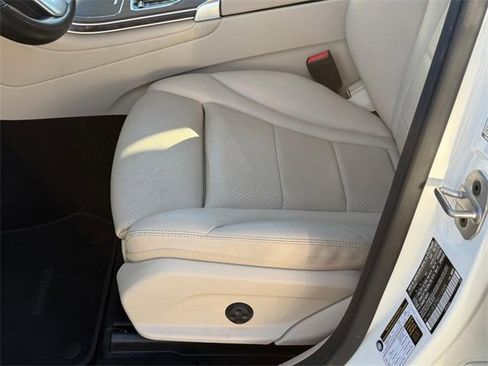 Certified 2022 Mercedes-Benz GLC 300 4MATIC image 15