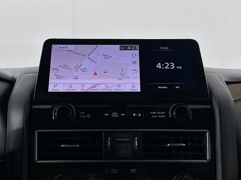 Used 2022 Nissan Armada SL w/ Captain's Chairs Package image 22