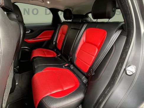 Used 2018 Jaguar F-PACE R-Sport image 21