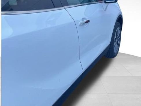 Used 2022 Buick Encore Preferred w/ Safety Package image 6