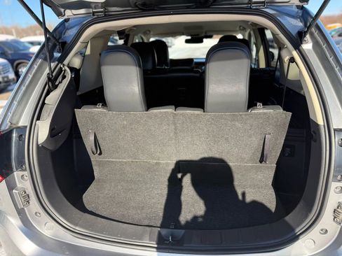 Used 2020 Mitsubishi Outlander SEL image 17