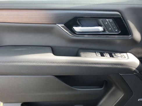 New 2026 GMC Yukon XL Denali w/ Sun & Power Step Package image 17