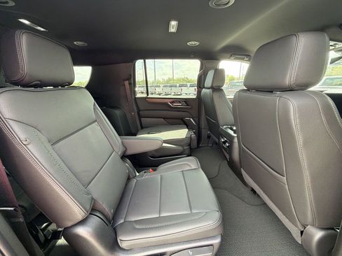 New 2026 GMC Yukon XL Denali AWD/4WD image 12