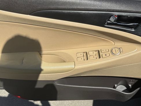Used 2013 Hyundai Sonata GLS w/ Popular Equipment Pkg FWD image 8