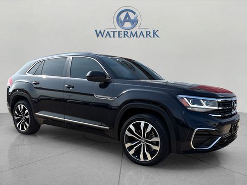 Used 2021 Volkswagen Atlas Cross Sport SEL R-Line w/ Cross Sport MDO Package FWD image 10