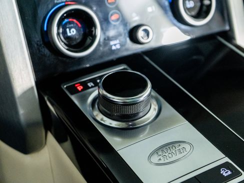 Used 2020 Land Rover Range Rover Long Wheelbase Autobiography image 40