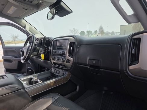 Used 2019 GMC Sierra 2500 Denali image 17