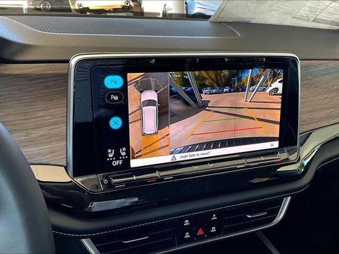 New 2026 Volkswagen Atlas SEL Premium R-Line image 25